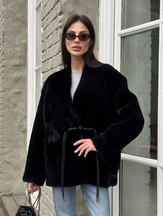 Комбинированная женская дубленка из мутона с мехом норки - фото 4