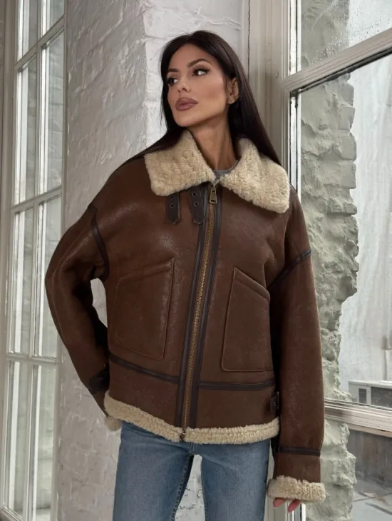 Женская короткая дубленка Brown vintage из натуральной овчины кёрли - фото 8