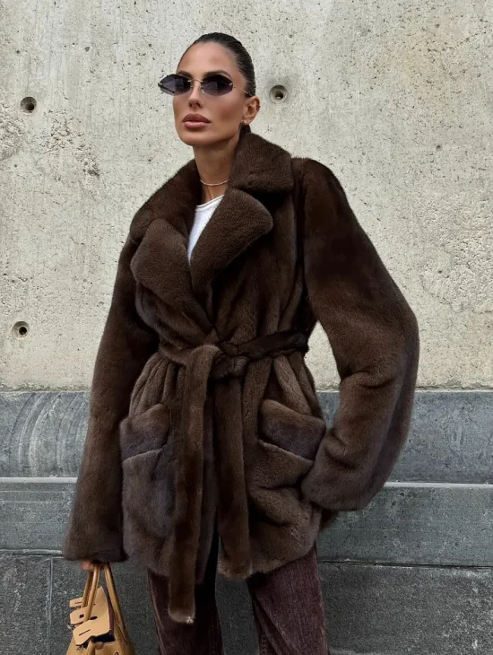 Шуба из скандинавской норки VELVET - цвет соболь - фото 0