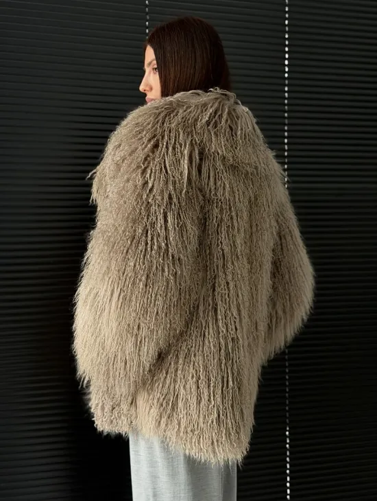 Полушубок из ламы - фото 6